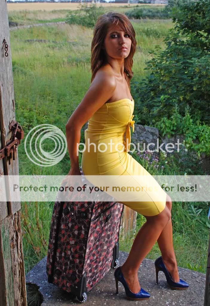 IMAGE: http://i541.photobucket.com/albums/gg368/eddiston/august%202009/1564.jpg