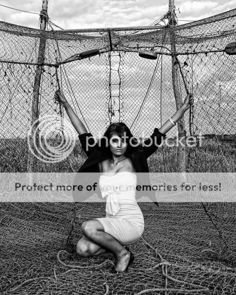 IMAGE: http://i541.photobucket.com/albums/gg368/eddiston/august%202009/1632_crisp_filter_BW.jpg